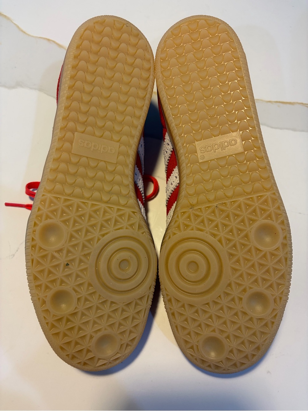 Adidas Samba Valentine’s limited edition Suede Sneakers Red & White 8 women - Picture 8 of 11